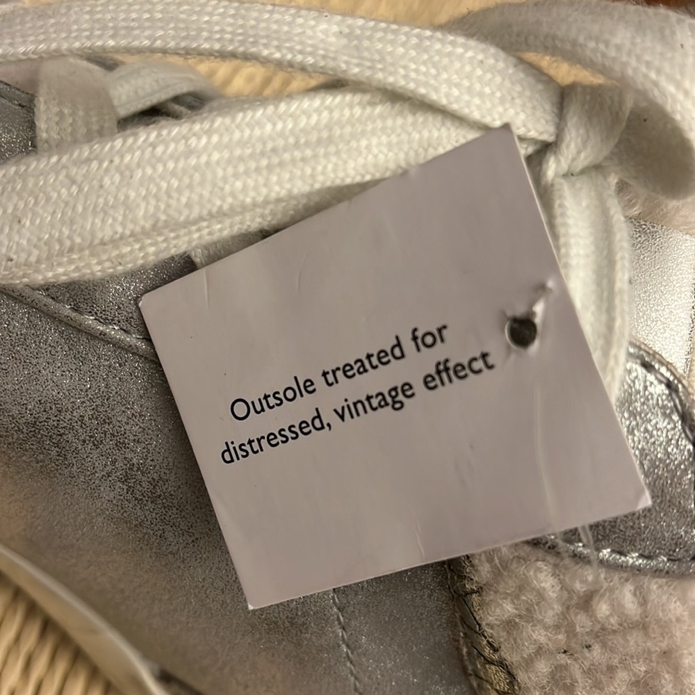 Nine West Stunnah 3 Women's High-Top Sneakers
by Nine West - Picture 5 of 8